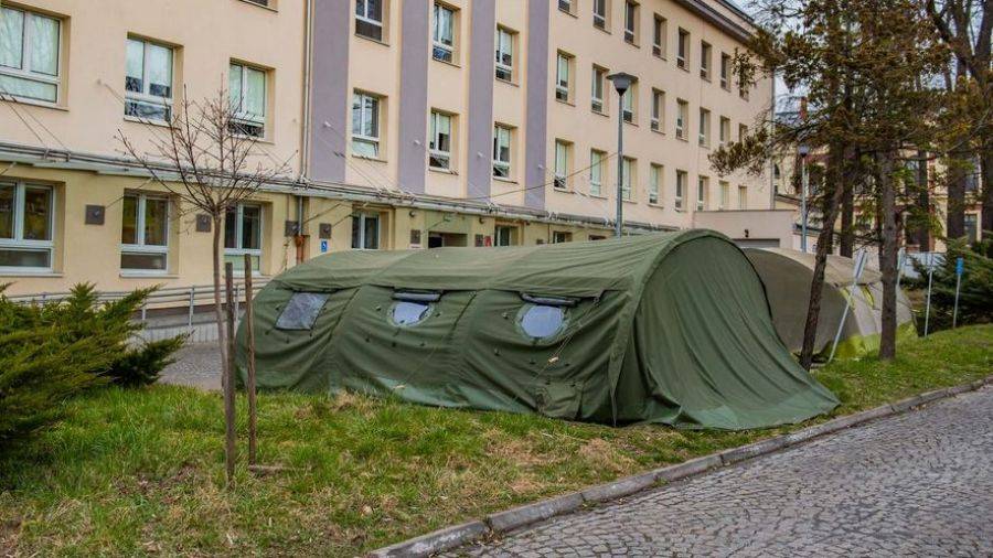 1295
